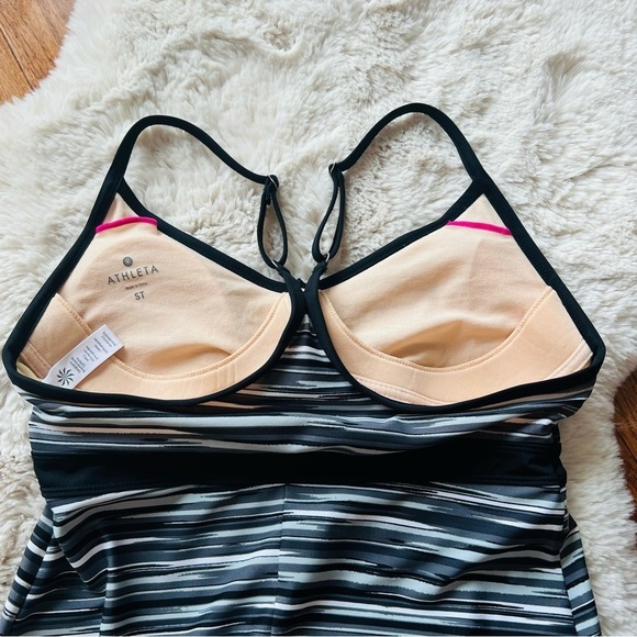 Athleta Shorebreak Swim Dress - Picture 3 of 7